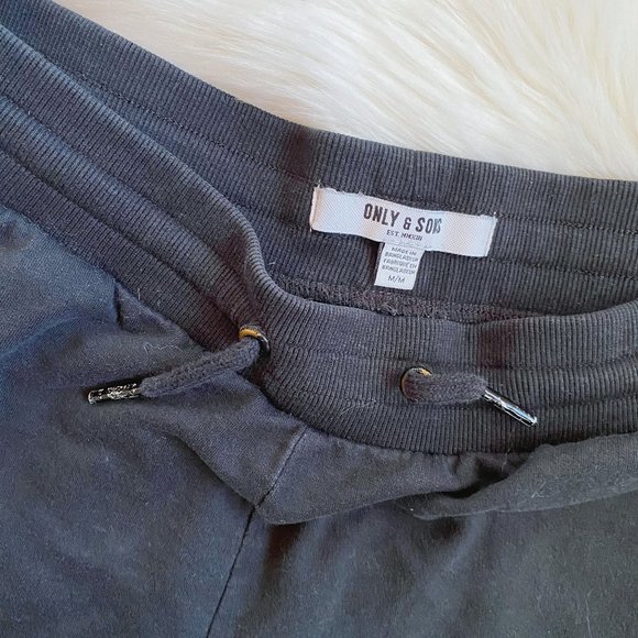 ONLY & SONS black white stripe sweat lounge shorts - Picture 3 of 4